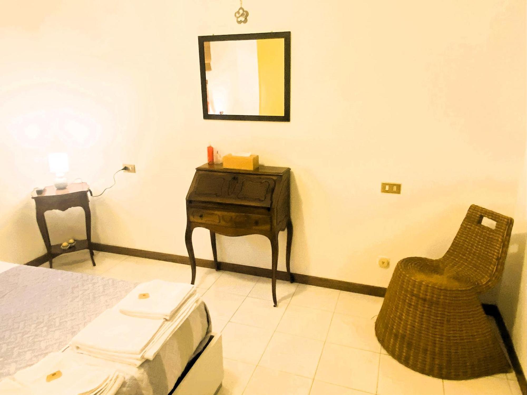 Chiara House Apartment Barga Bagian luar foto