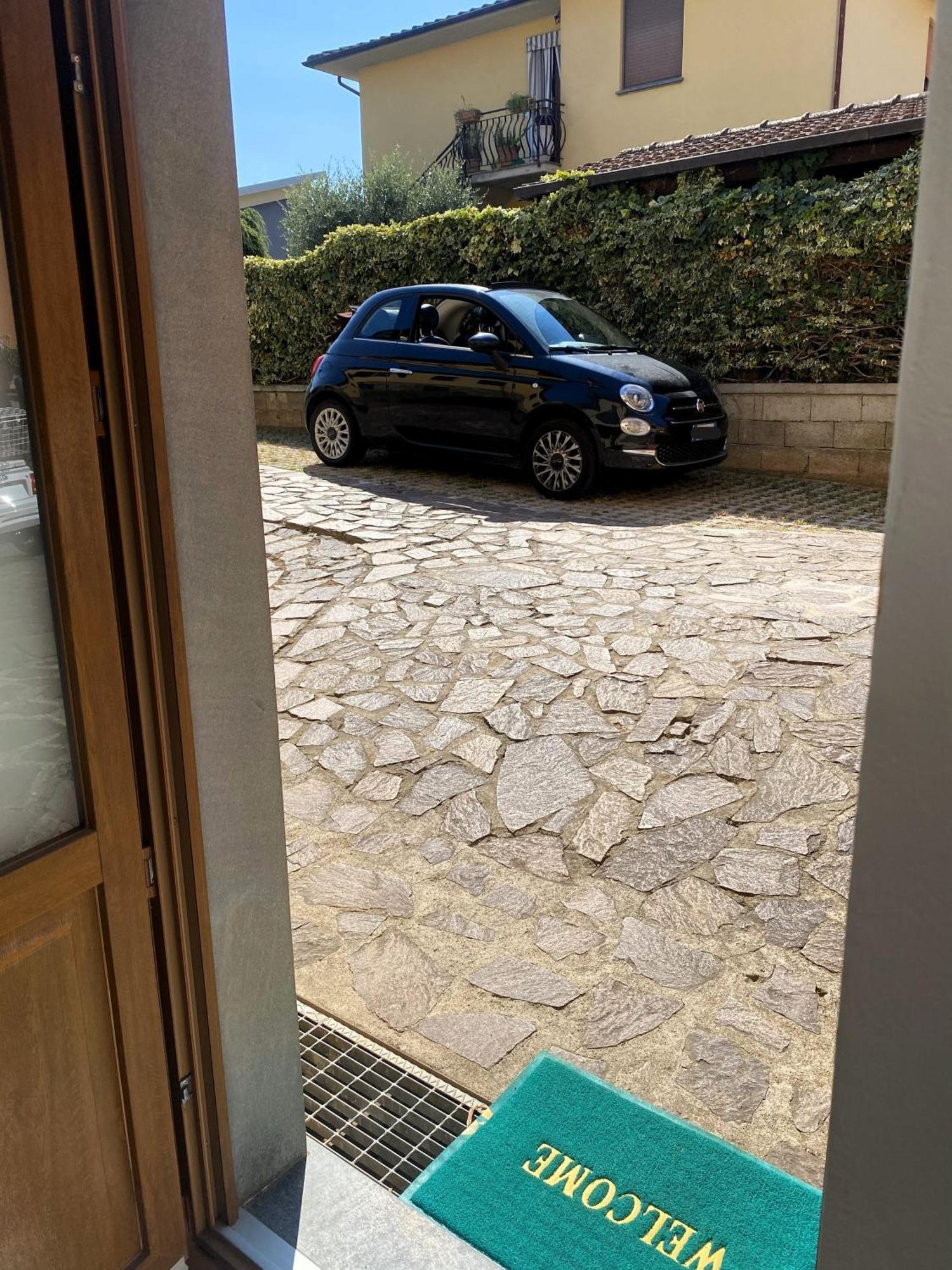 Chiara House Apartment Barga Bagian luar foto