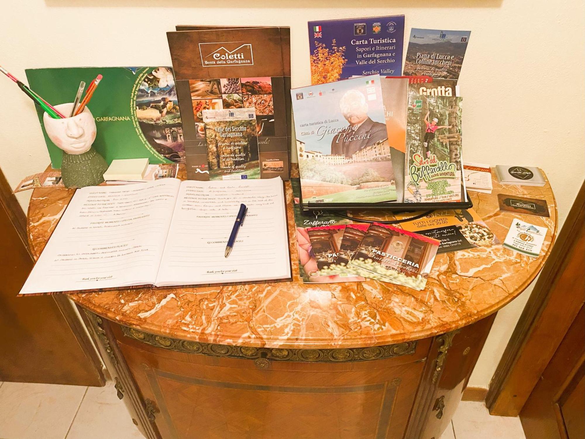 Chiara House Apartment Barga Bagian luar foto